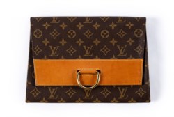 Clutch monogram