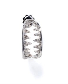 18kt white gold single earring