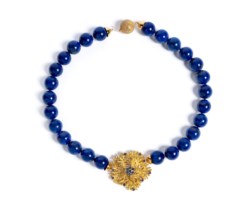 Collana in oro giallo e lapislazzuli